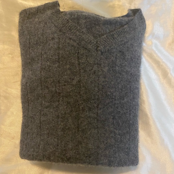 100% Cashmere Sweater Grey - Picture 2 of 3